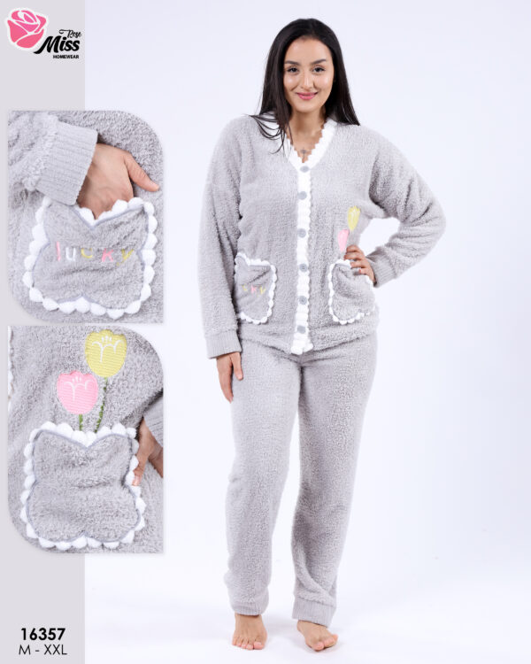 2 Pieces button for women 16357