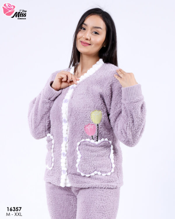 2 Pieces button for women 16357