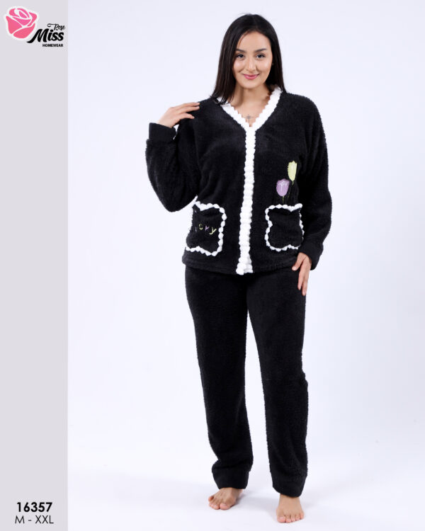 2 Pieces button for women 16357