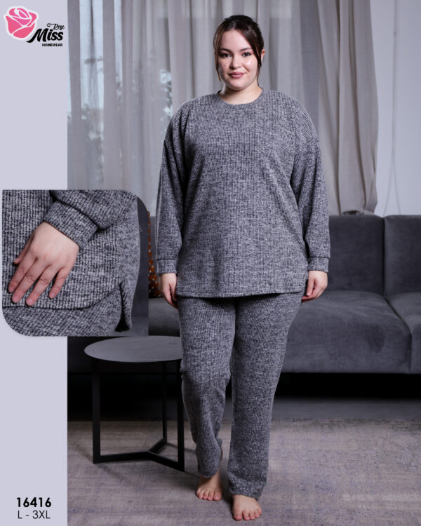 2 Pieces simple for women 16416