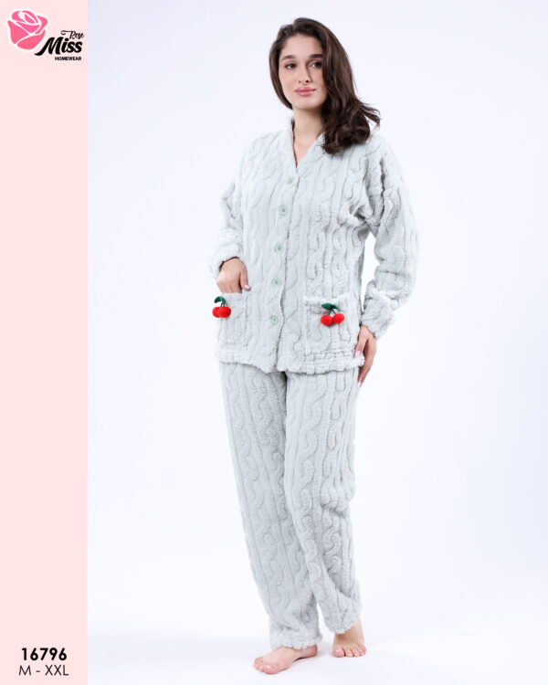 2 Pieces button for women 16796