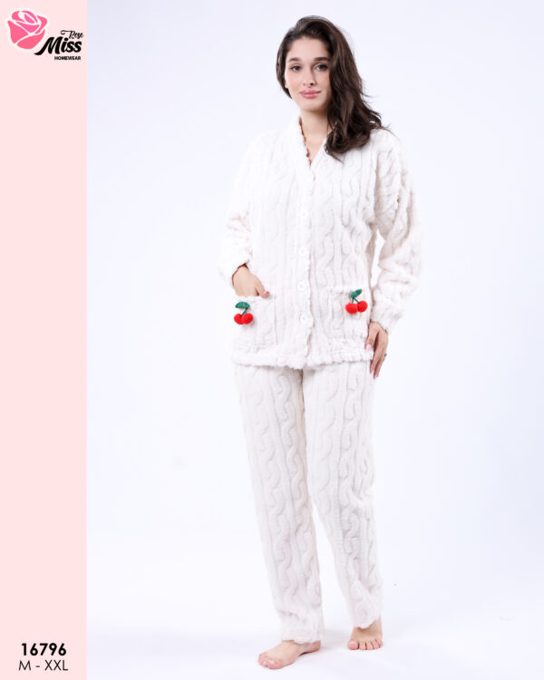 2 Pieces button for women 16796