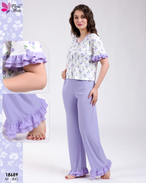 FM 18689 a Elegant 2-Piece Set – Luxurious & Comfortable 19689