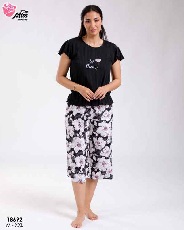 MR 18692 c Elegant 2-Piece Set – Luxurious & Comfortable 18692