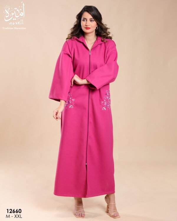 Amira Djellaba zippée brodée – Réf 12660 – Fuchsia