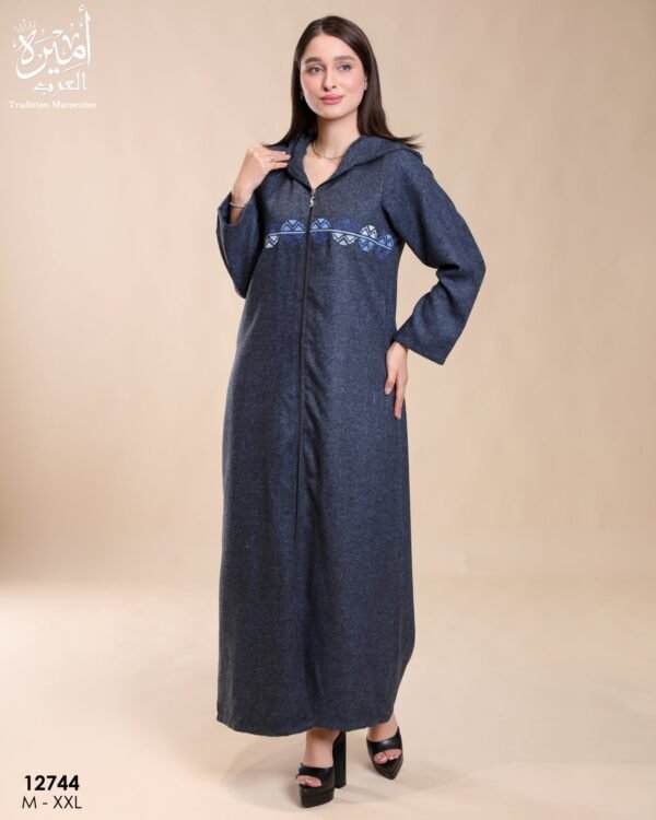 Amira Djellaba zippée brodée – Réf 12744 – Bleu marine