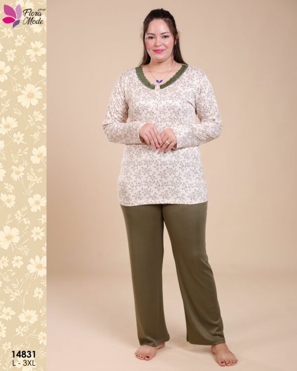 Flora Mode Pyjama fleuri – Réf 14831 – Écru kaki