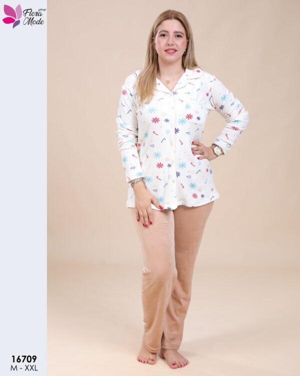 Flora Mode Pyjama boutonné velours imprimé – Réf 16709 – Écru beige
