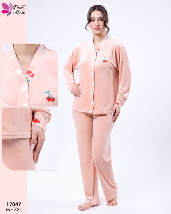 Flora Mode Pyjama velours boutonné cerises – Réf 17047 – Pêche