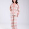 Flora Mode Pyjama polaire boutonné jacquard – Réf 17382 – Corail Flora Mode Pyjama polaire boutonné jacquard – Réf 17382 – Corail
