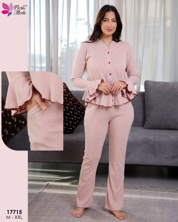 Flora Mode Pyjama côtelé chemise à volants – Réf 17715 – Rose pâle