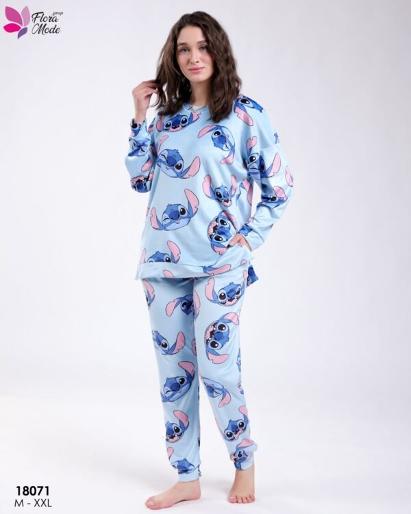 Flora Mode Pyjama imprimé Stitch – Réf 18071 – Bleu ciel