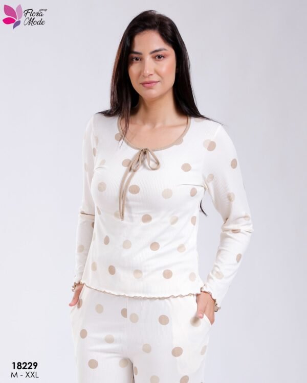 Flora Mode Pyjama côtelé à pois – Réf 18229 – Écru et taupe