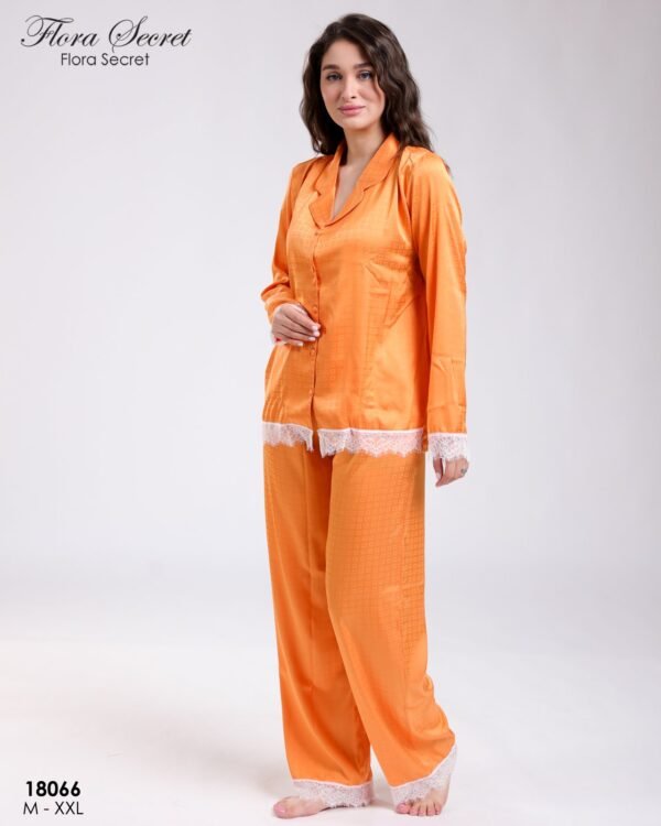 Flora Secret Pyjama satin jacquard dentelle en coffret – Réf 18066 – Orange