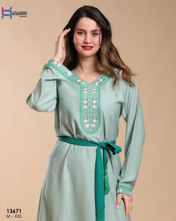 Hawanem Caftan brodé avec ceinture – Réf 13671 – Vert d'eau