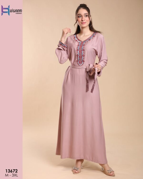 Hawanem Caftan brodé avec ceinture – Réf 13672 – Vieux rose