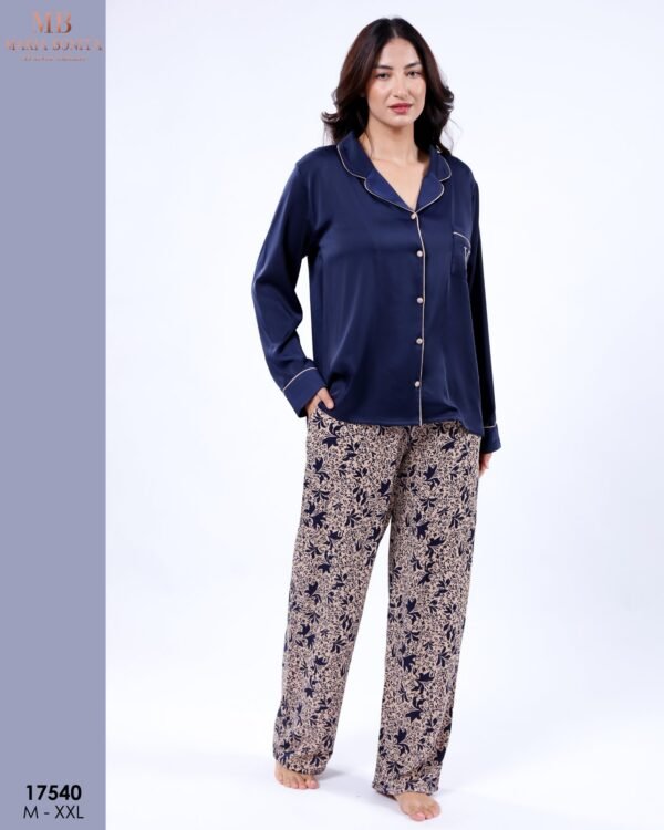 Maria Bonita Pyjama satin chemise brodé – Réf 17540 – Bleu marine