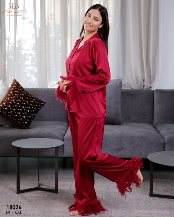 Maria Bonita Pyjama satin chemise à plumes – Réf 18026 – Bordeaux