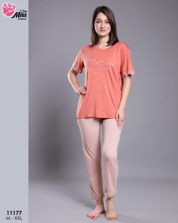 Rose Miss Pyjama t-shirt brodé pantalon – Réf 11177 – Corail