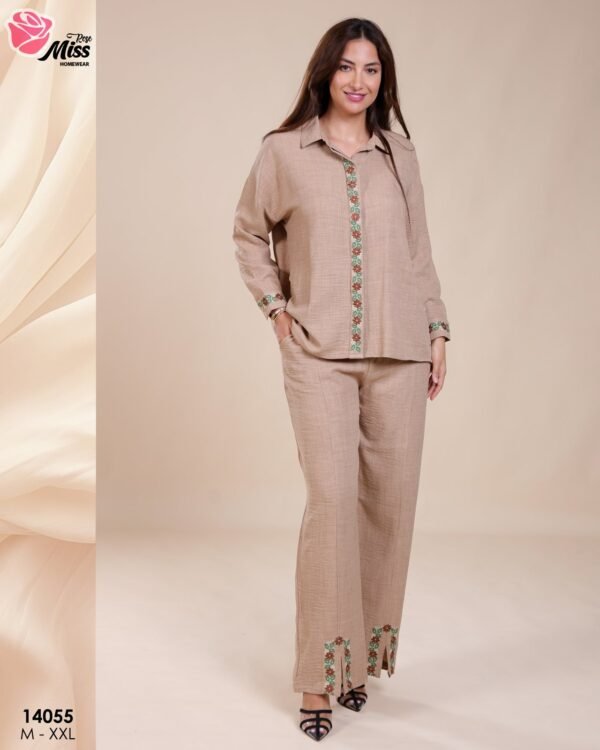 Rose Miss Ensemble chemise et pantalon brodé – Réf 14055 – Beige