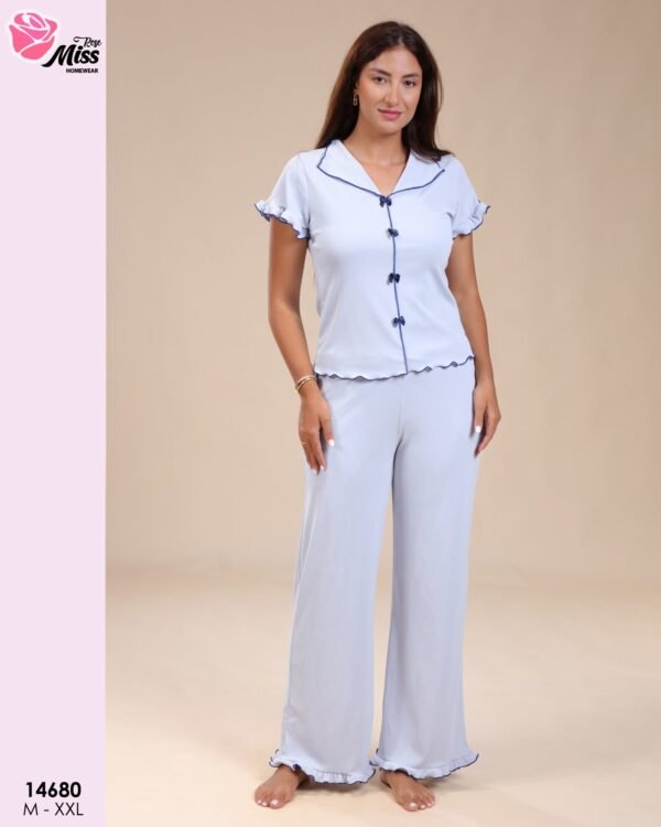 Rose Miss Pyjama boutonné à volants – Réf 14680 – Bleu ciel