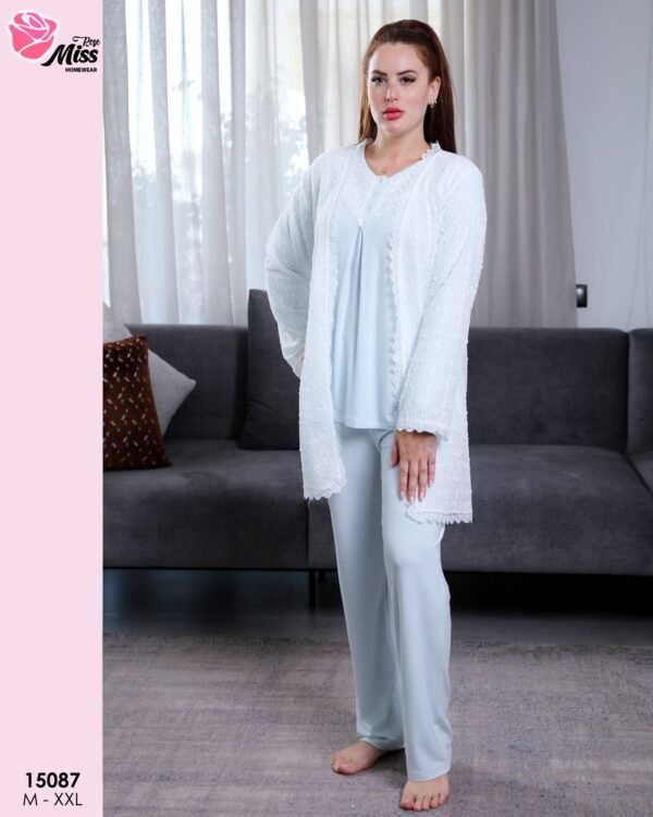 Rose Miss Pyjama 3 pièces avec gilet dentelle – Réf 15087 – Bleu ciel