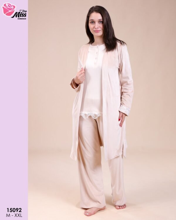 Rose Miss Pyjama 3 pièces velours avec robe de chambre – Réf 15092 – Beige Rose Miss Pyjama 3 pièces velours avec robe de chambre – Réf 15092 – Beige
