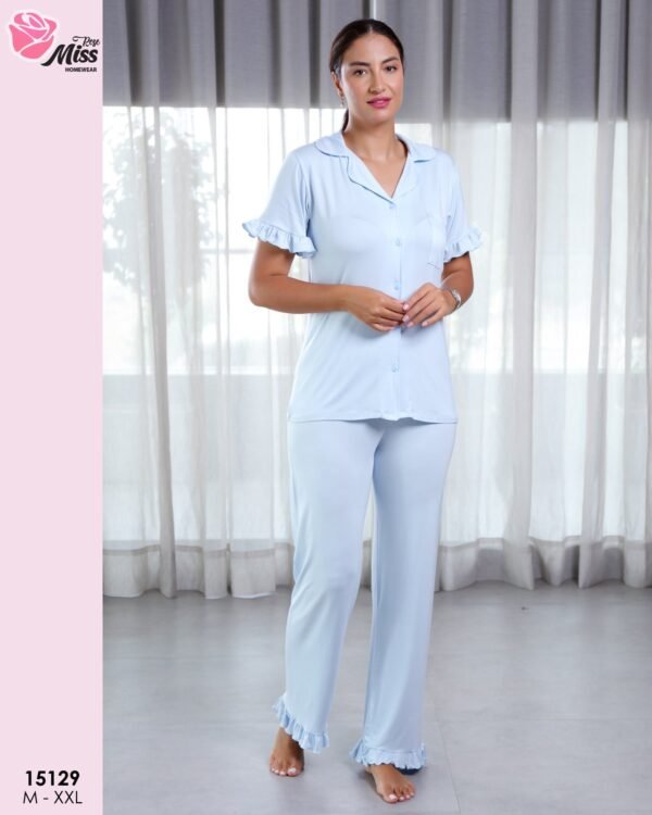 Rose Miss Pyjama boutonné à volants – Réf 15129 – Bleu ciel