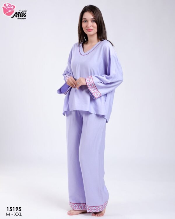 Rose Miss Ensemble tunique brodée et pantalon – Réf 15195 – Lavande