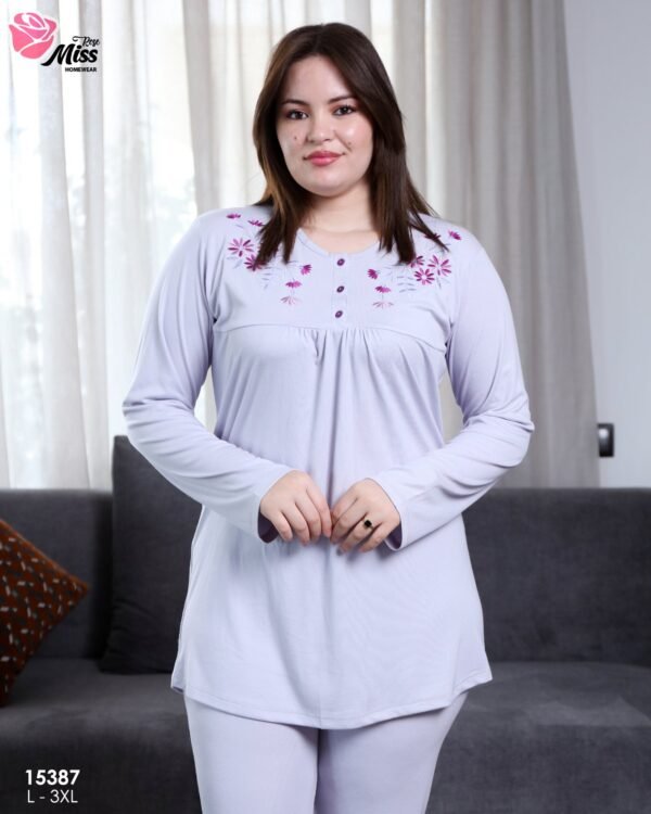 Rose Miss Pyjama brodé – Réf 15387 – Lilas