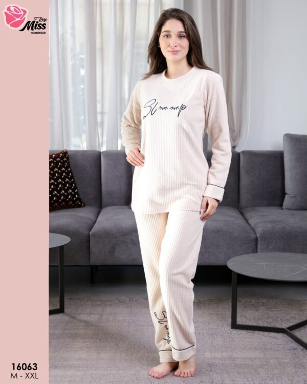 Rose Miss Pyjama polaire côtelé – Réf 16063 – Ivoire