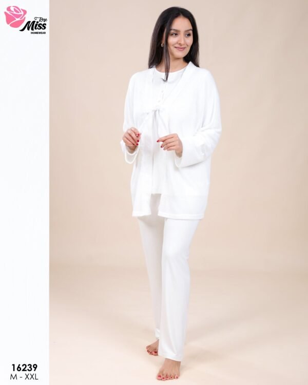 Rose Miss Ensemble pyjama et gilet dentelle 3 pièces – Réf 16239 – Blanc cassé