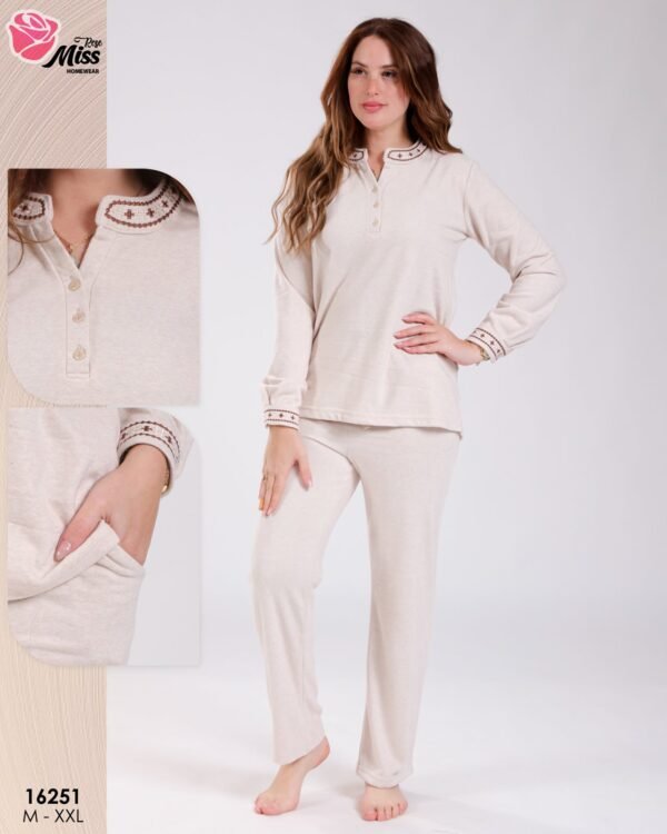 Rose Miss Pyjama brodé – Réf 16251 – Écru