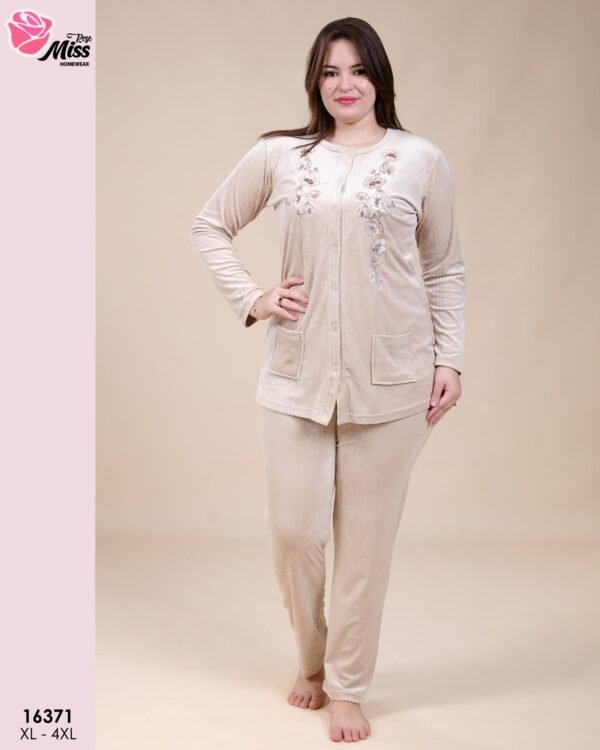Rose Miss Pyjama velours boutonné brodé – Réf 16371 – Beige