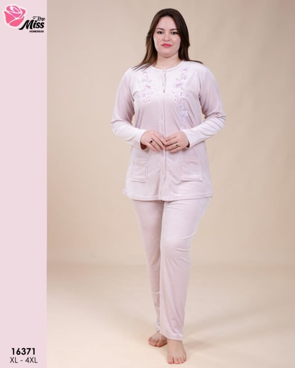 Rose Miss Pyjama velours boutonné brodé – Réf 16371 – Rose pâle