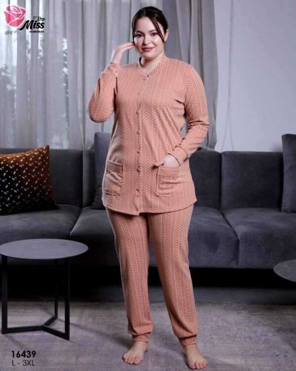 Rose Miss Pyjama boutonné jacquard – Réf 16439 – Pêche