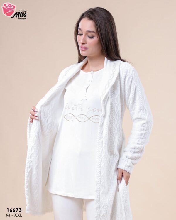 Rose Miss Ensemble pyjama et peignoir 3 pièces – Réf 16673 – Blanc