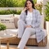 Rose Miss Pyjama 3 pièces avec robe de chambre vichy – Réf 16695 – Gris Rose Miss Pyjama 3 pièces avec robe de chambre vichy – Réf 16695 – Gris