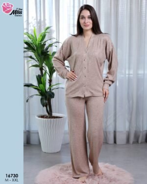 Rose Miss Pyjama boutonné jacquard – Réf 16730 – Beige