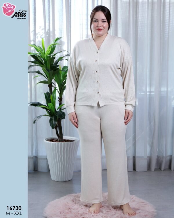 Rose Miss Pyjama boutonné jacquard – Réf 16730 – Écru