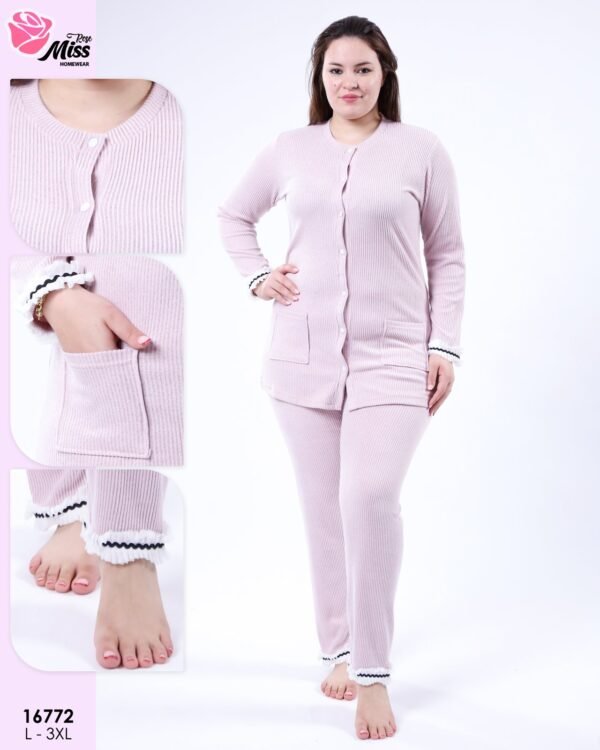 Rose Miss Pyjama boutonné côtelé – Réf 16772 – Rose pâle Rose Miss Pyjama boutonné côtelé – Réf 16772 – Rose pâle