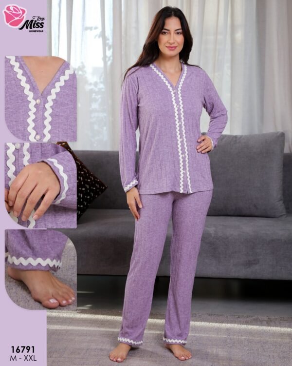 Rose Miss Pyjama boutonné côtelé – Réf 16791 – Lilas