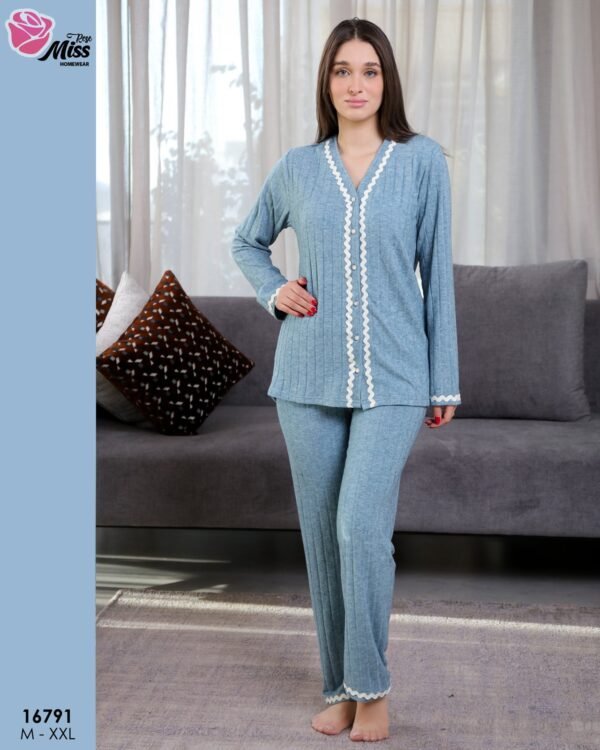 Rose Miss Pyjama boutonné côtelé – Réf 16791 – Bleu jean