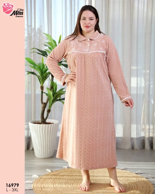 Rose Miss Chemise de nuit longue velours brodée – Réf 16979 – Vieux rose