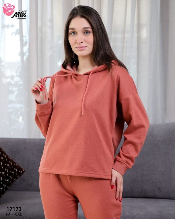 Rose Miss Survêtement molletonné à capuche – Réf 17173 – Corail Rose Miss Survêtement molletonné à capuche – Réf 17173 – Corail