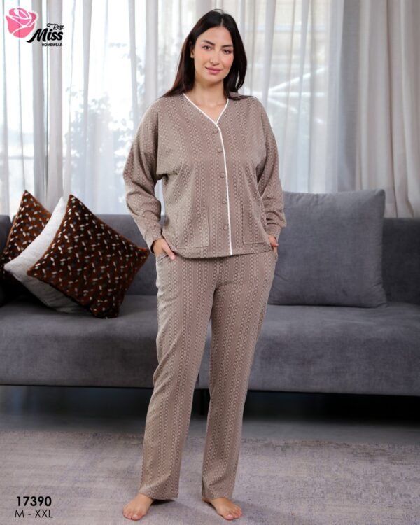 Rose Miss Pyjama boutonné jacquard – Réf 17390 – Taupe Rose Miss Pyjama boutonné jacquard – Réf 17390 – Taupe