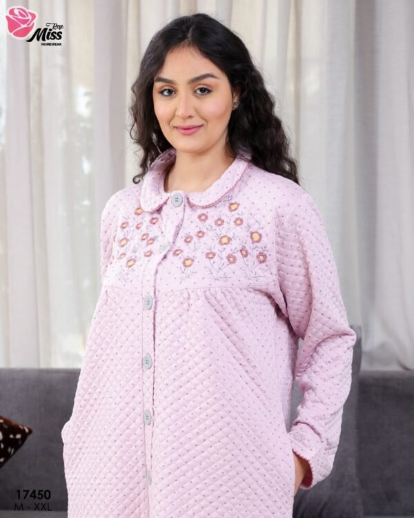 Rose Miss Robe de chambre matelassée brodée – Réf 17450 – Rose