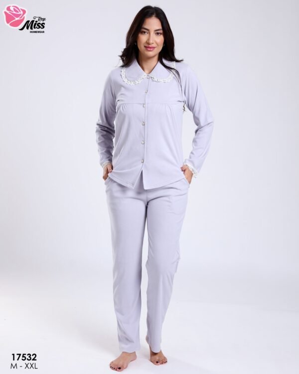Rose Miss Pyjama boutonné col dentelle – Réf 17532 – Lilas