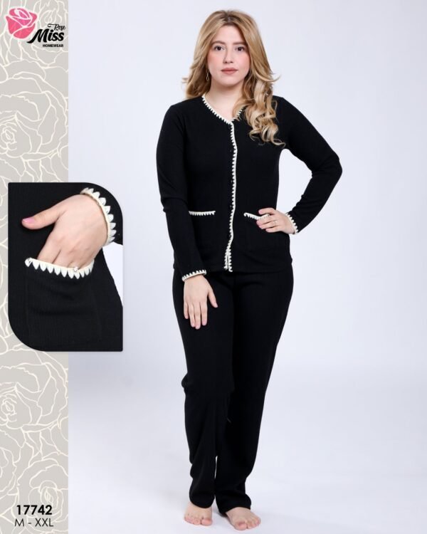 Rose Miss Pyjama côtelé boutonné – Réf 17742 – Noir