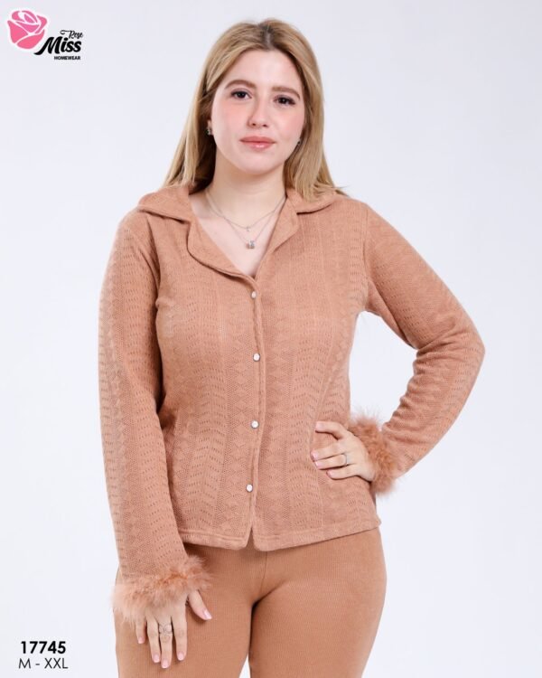 Rose Miss Pyjama chemise jacquard à plumes – Réf 17745 – Camel
